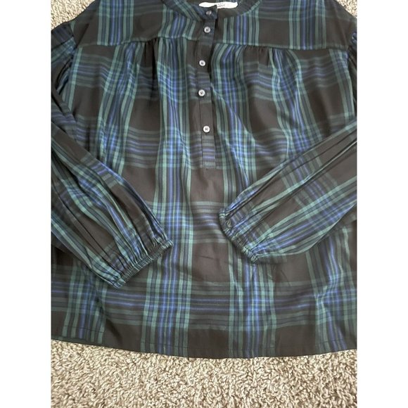Every Moment Top Long Sleeved Blue Green Scotch Plaid Button blouse Size Medium - Picture 2 of 5